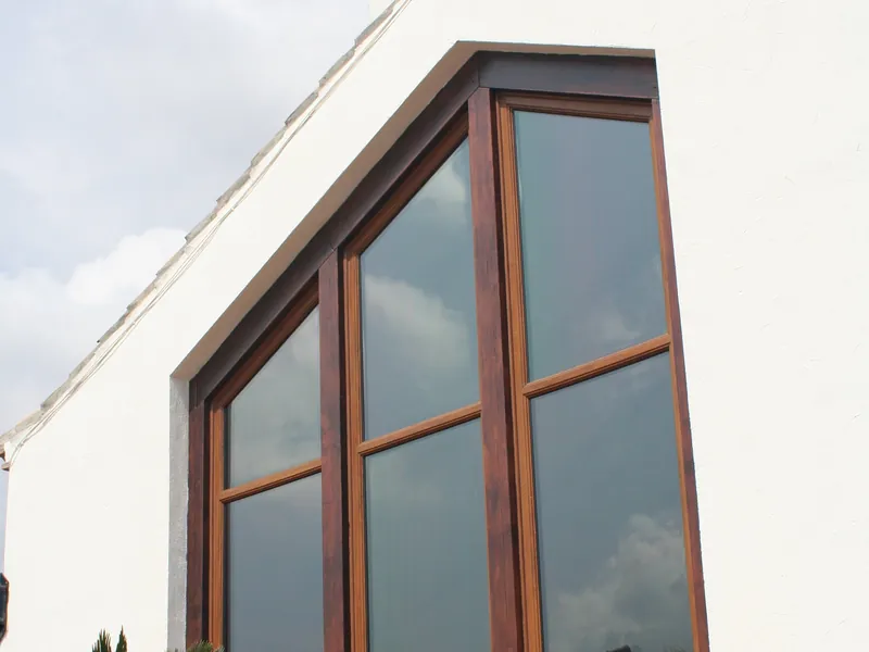 Bow Windows — Gallery Finsbury Park